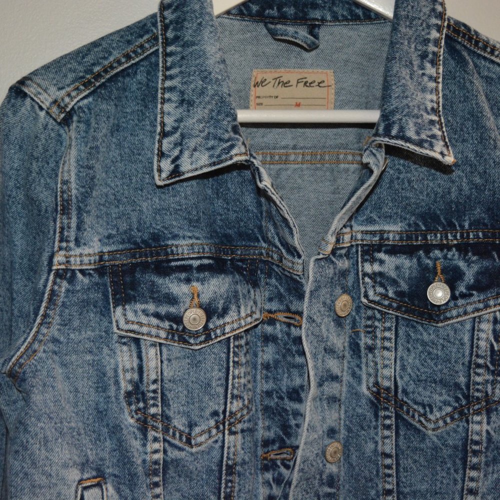 Free People Denim Jacket *NEW WITH TAGS* - Picture 6 of 7